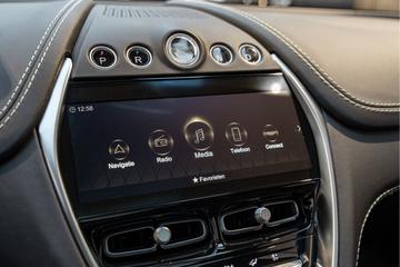 2022 Aston Martin DBX — миниатюра 43