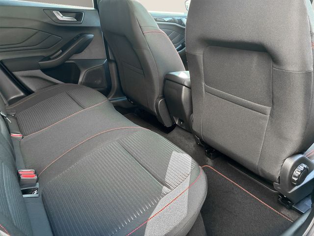 Ford Focus Turnier ST-Line X 1.0 Navi+AHK+Kamera+LED+