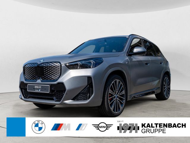 BMW iX1 xDrive30 M-Sport PANO AHK 360° HUD LED NAVI