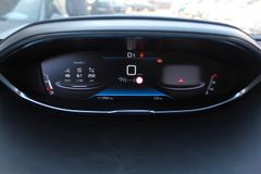 Fahrzeugabbildung Peugeot 5008 Allure 1.2T NAVI/LED/PDC/AHK/7-SITZER/TEMPO