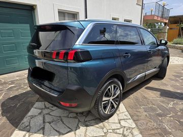 Peugeot 5008 - 4