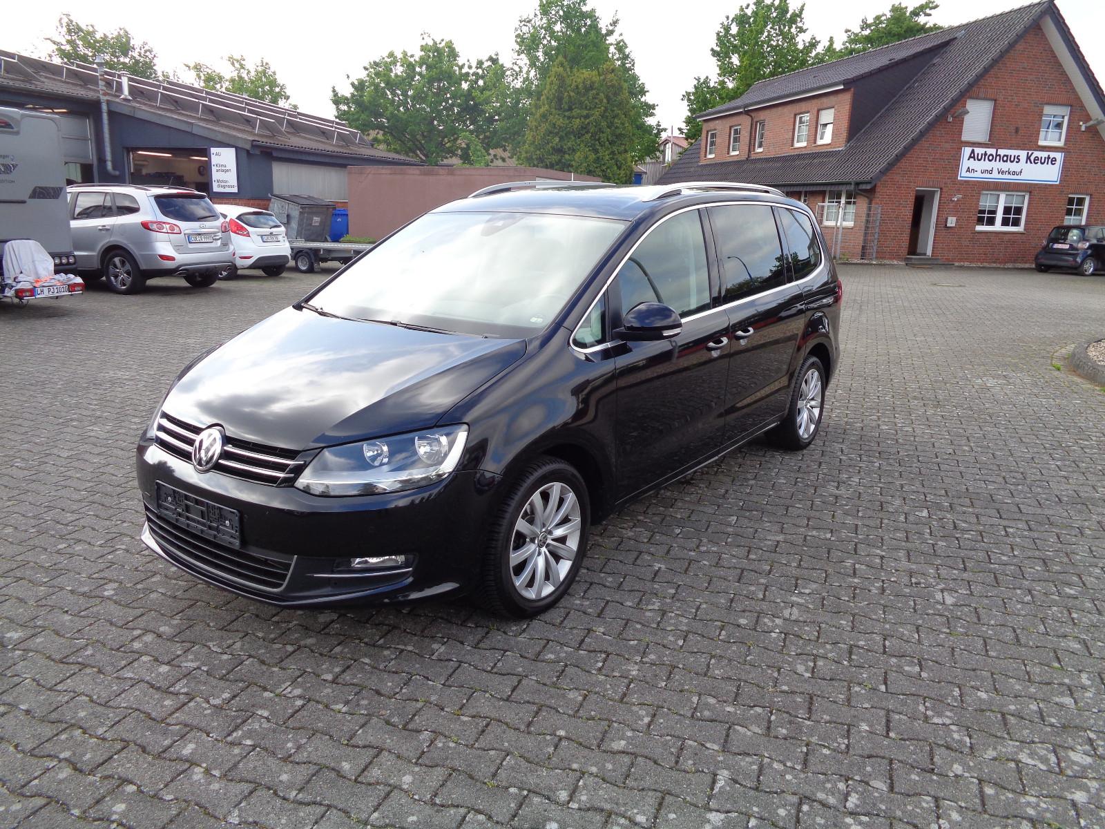 Volkswagen Sharan Highline Autom., Navi, AHK, 7 Sitze, PTS,