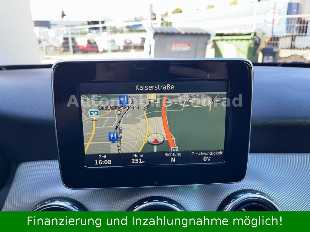 Mercedes-Benz GLA 220