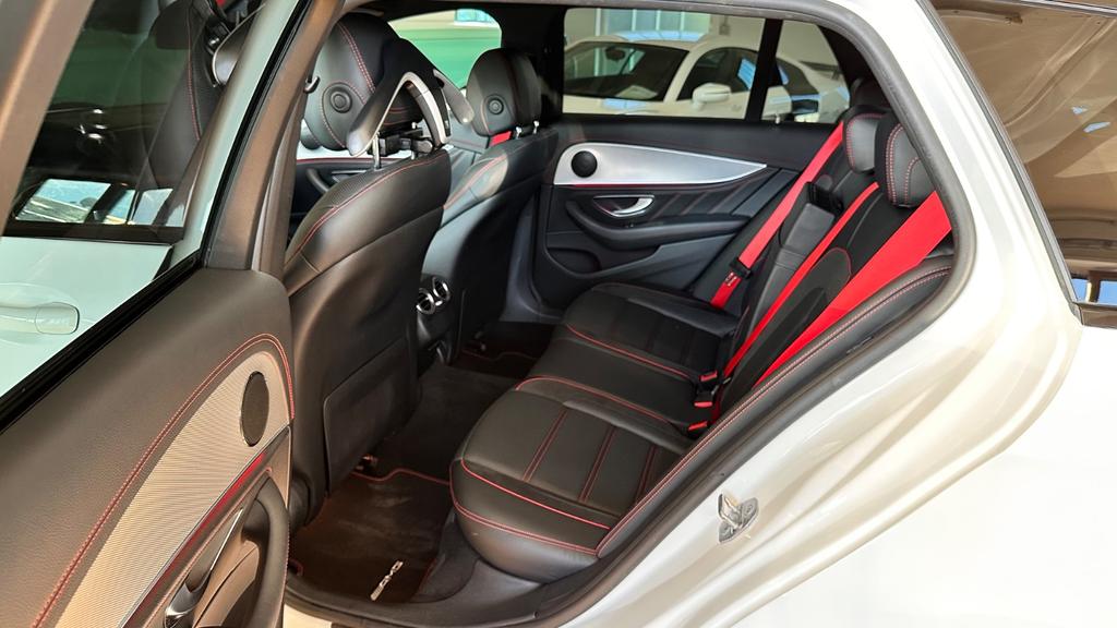 Mercedes-Benz E 43 AMG