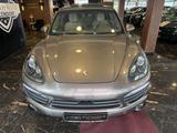 Porsche Cayenne S Hybrid NAVI/LED/LEDER/KAMERA!! - Porsche Cayenne in Oberhausen