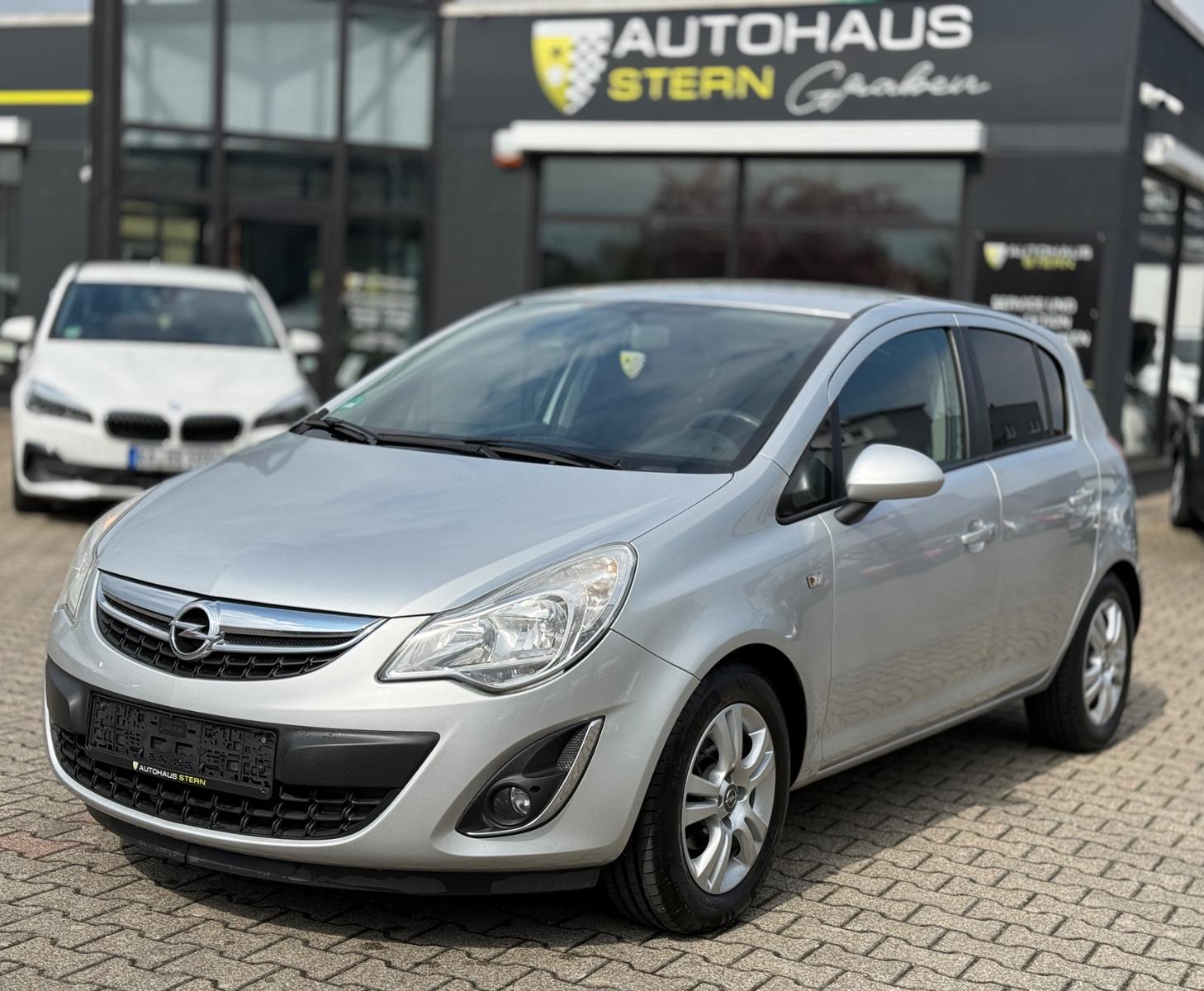 Opel Corsa D Active 1.2 / Klima / TÜV