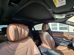 Fahrzeugabbildung S 350 BlueTEC d L HUD Luftfederung AD El. Fondsi