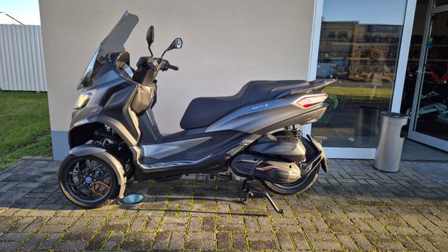 Piaggio MP 530 Exclusive