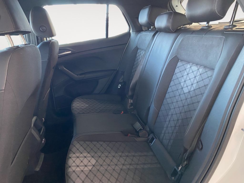 Fahrzeugabbildung Volkswagen T-Cross 1.0 TSI DSG R-Line *Anschlussgarantie*