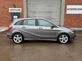 Mercedes-Benz B 180 CDI*Navi*17"Alu*LED*Leder*Kindersitz* - Mercedes-Benz B 180 mit Diesel-Antrieb: Van, Schaltgetriebe