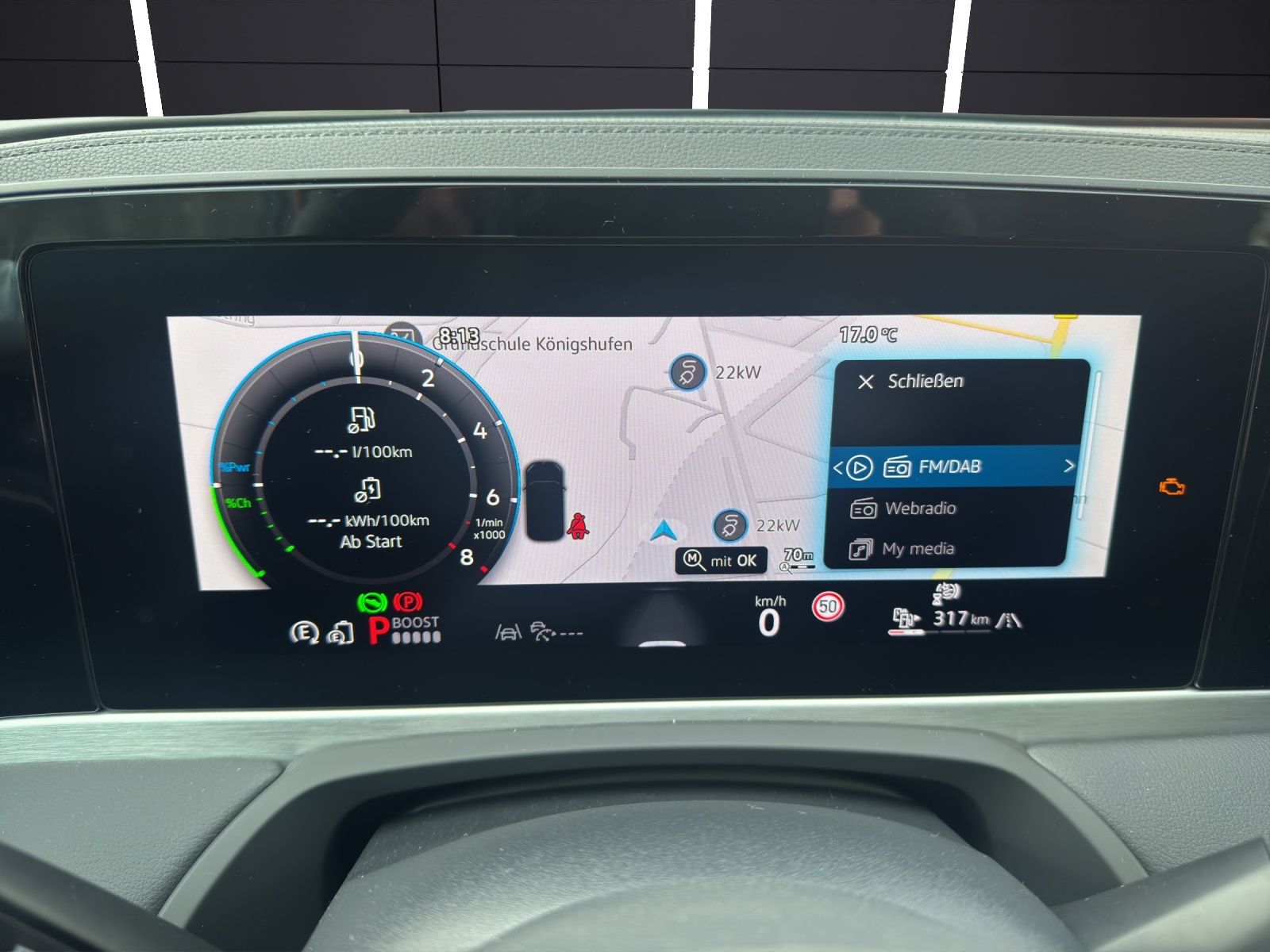 Fahrzeugabbildung Volkswagen Passat Elegance eHybrid IQ.Light ACC AHZV DAB+