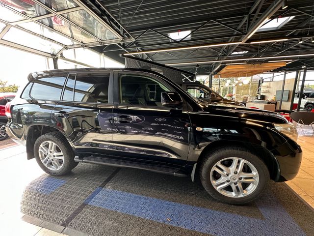 Toyota Land Cruiser 200 Executive