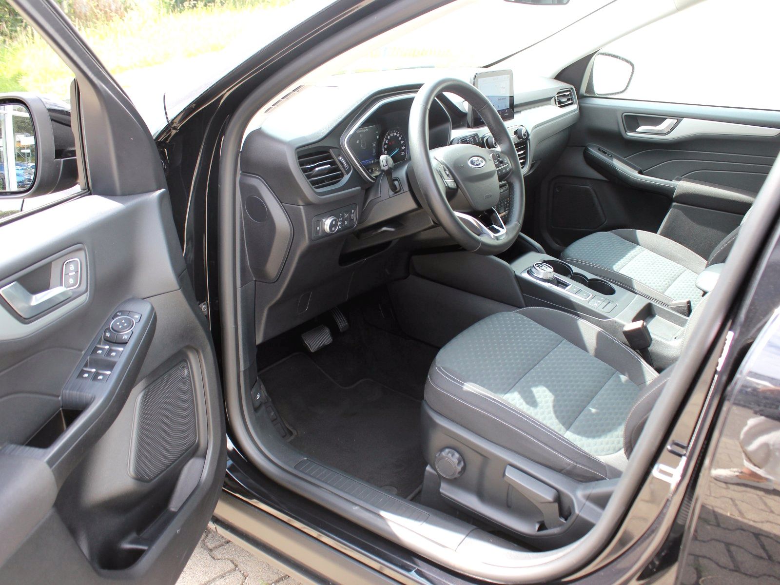 Fahrzeugabbildung Ford Kuga Plug-In Hybrid Cool & Connect