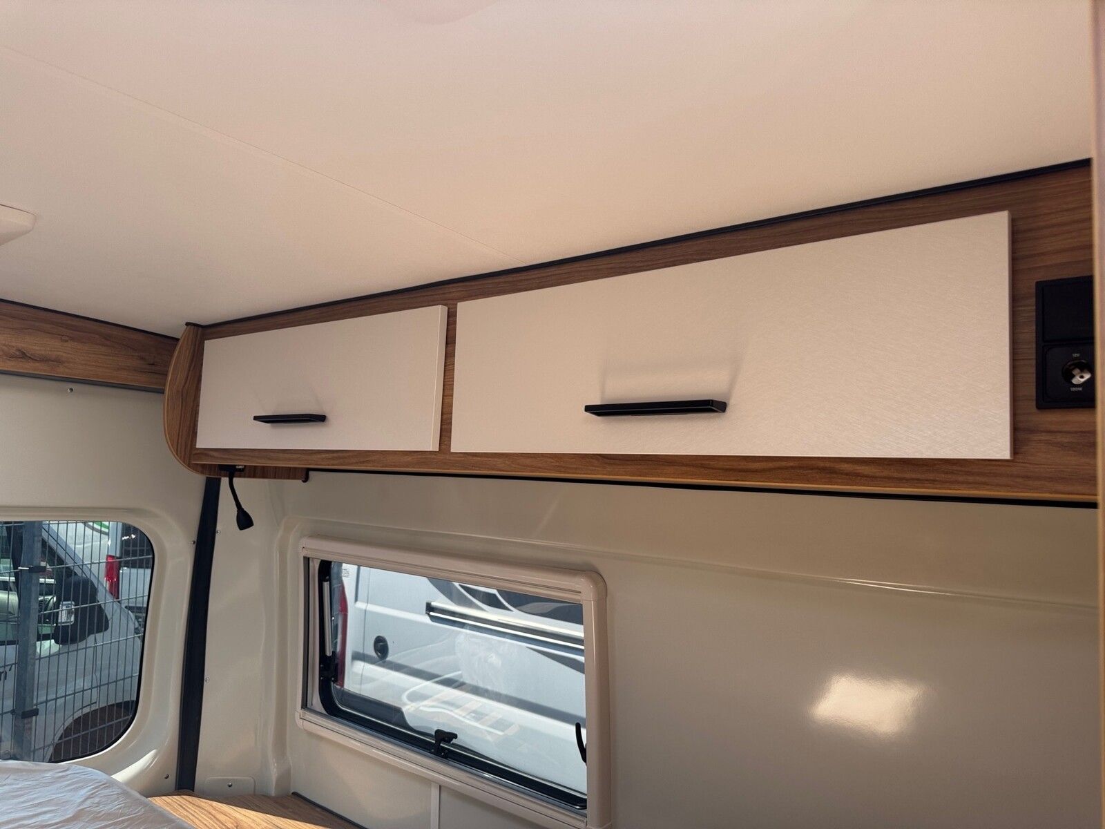 Fahrzeugabbildung Karmann Dexter DE 600 Concept Paket