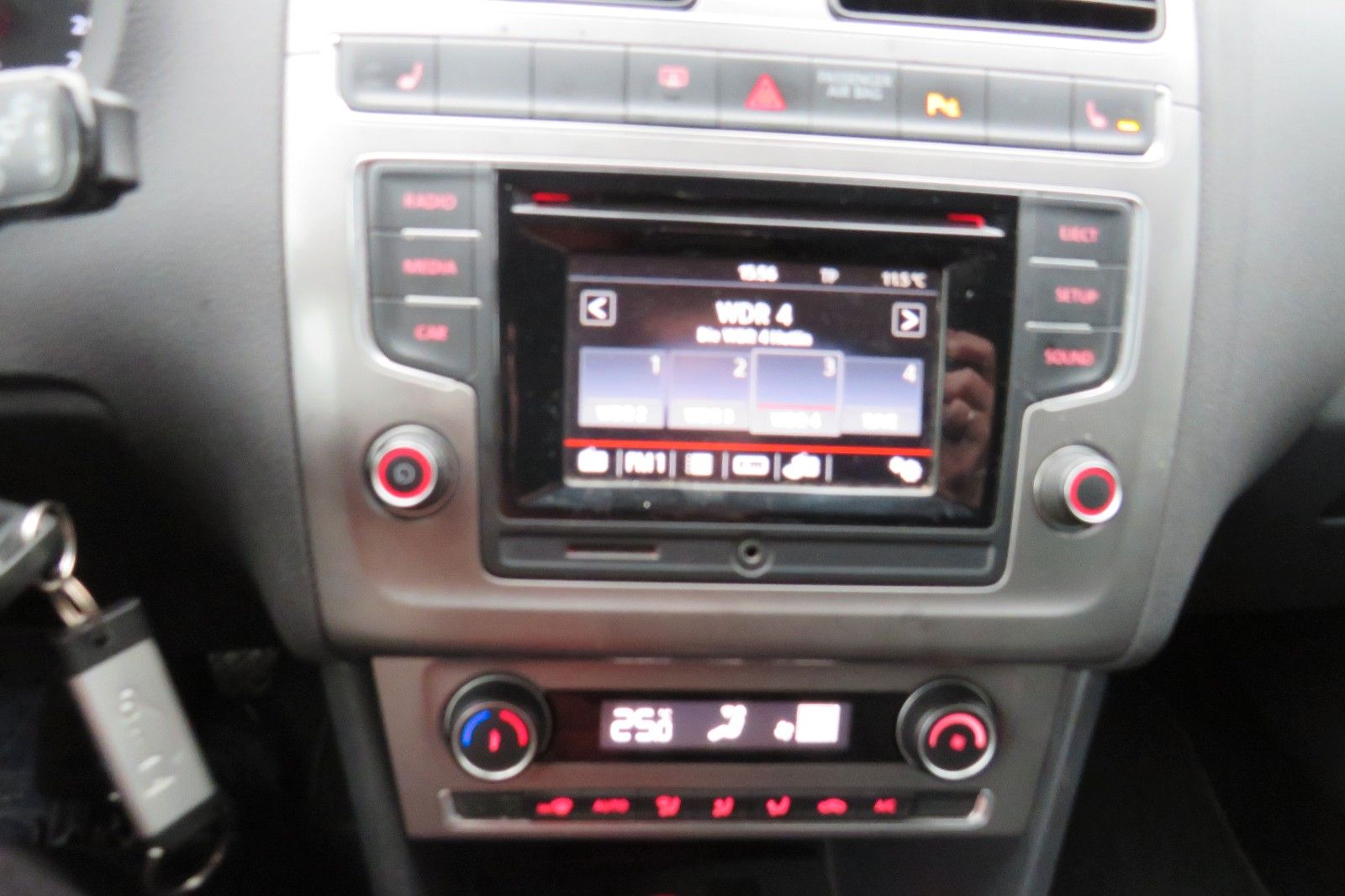 Fahrzeugabbildung Volkswagen Polo V Lounge 4T PDC GJ AHK CLIMATRONIC