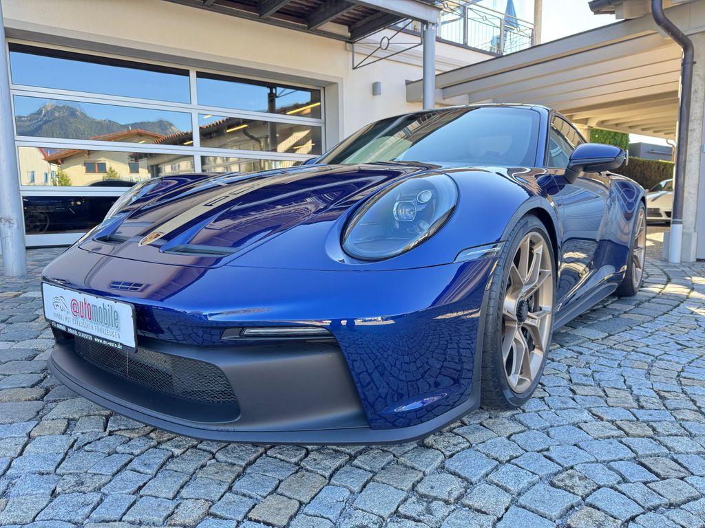 Image of Porsche 992