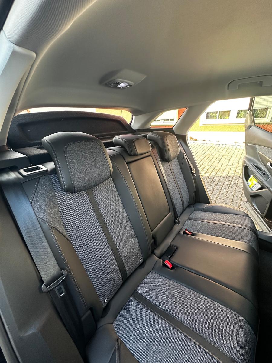 Peugeot 3008 2.0 BlueHDi 180 EAT8 Allure 