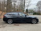 BMW 318d Auto Touring Service NEU Garantie bis 05/27 - BMW: Kombi, 3.0