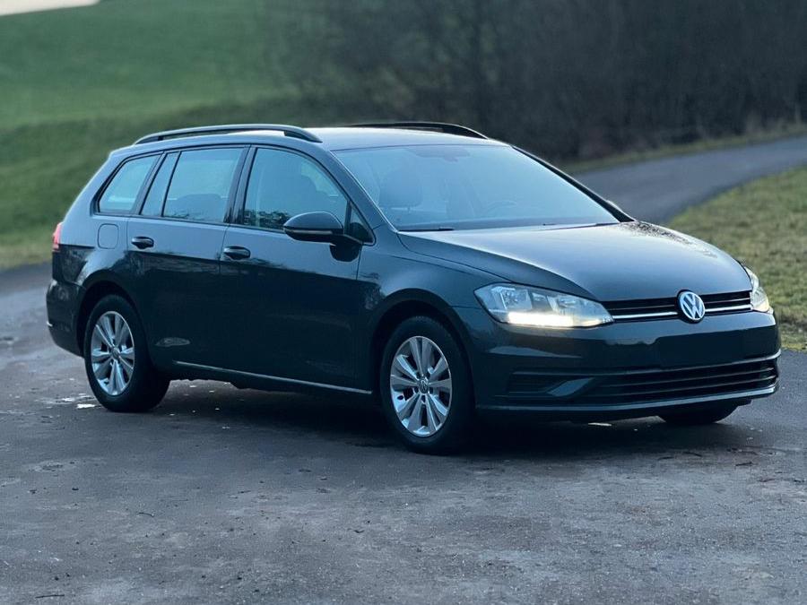 Volkswagen Golf VII Variant 1.6 TDI 2.HAND TÜV NEU SZH AHK