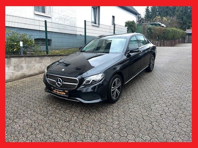 Mercedes-Benz E 220 E -Klasse Lim. E 220 d  AMG SPORT PAKET