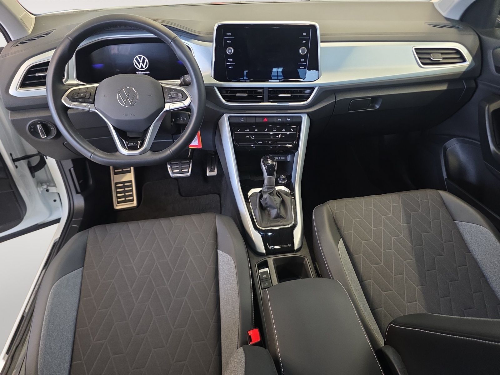 Volkswagen T-Roc - Bild 11