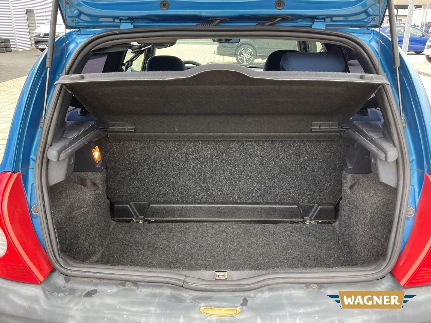 Fahrzeugabbildung Renault Clio II Authentique Klima TÜV 01/2026