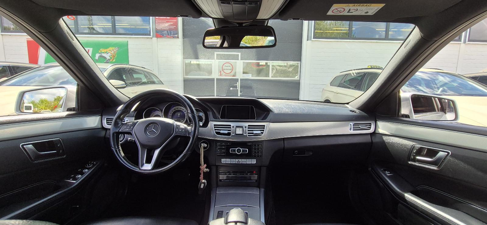Mercedes-Benz E 220 T-Modell - Avantgarde - Standheizung - PDC