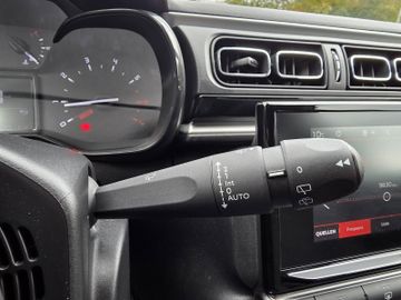 Bild 16 Citroën C3 1.2 Shine LED/PDC/MULTI-RADIO/KLIMA AT