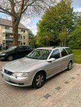 Opel Vectra - Opel Vectra aus 2002: Kombi