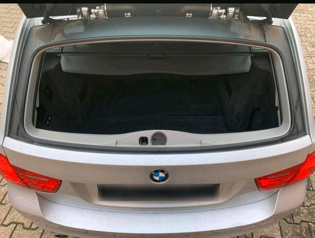 BMW 330 2009 — photo 11