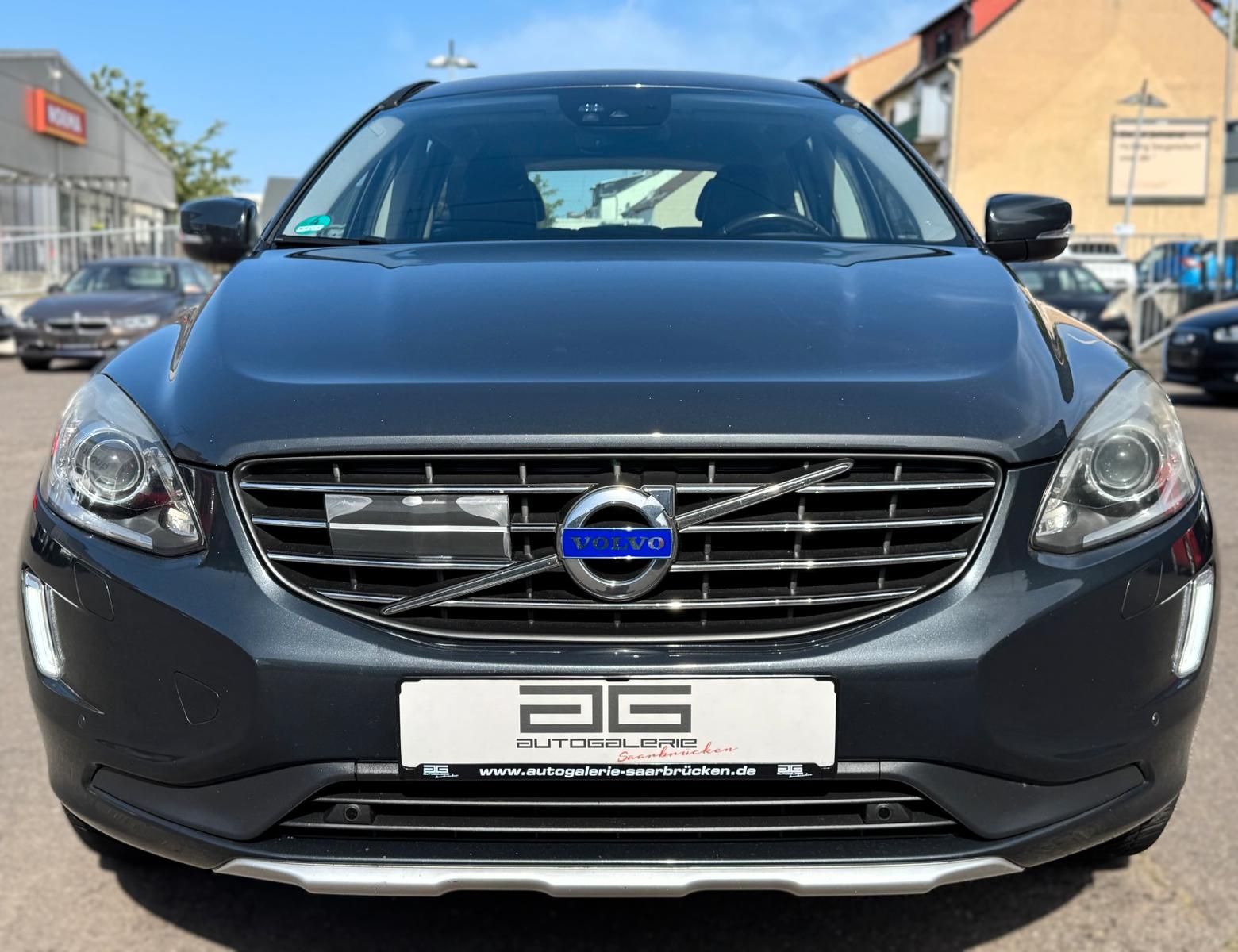 Volvo XC60 2.4D AWD Automatik *1.Hand/Leder/Navi/AHK*