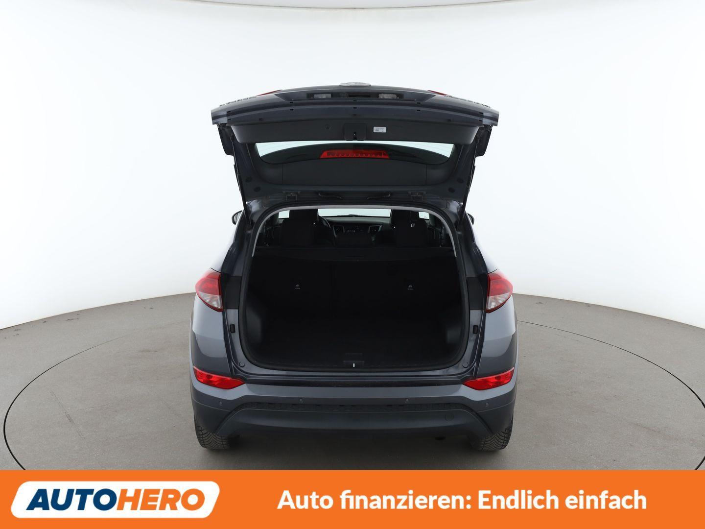 Hyundai Tucson 1.6 Classic blue 2WD *NAVI*TEMPO*CAM*PDC*