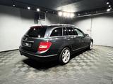 Mercedes-Benz C 250 CGI AVANTGARDE|AUTOM|LEDER|R-KAMERA|LED|NA - schwarze Mercedes-Benz C 250