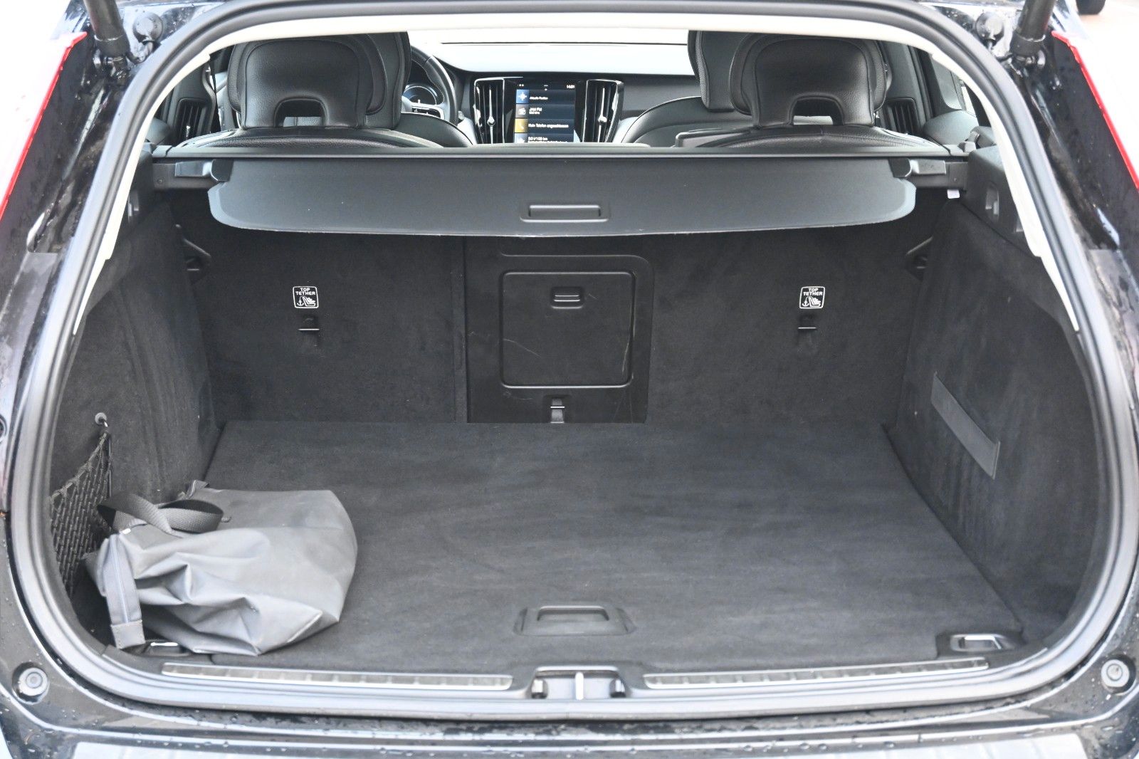 Fahrzeugabbildung Volvo V60 T8 AWD Inscription*LED*HUD*PANO*CAM*PDC*STHZ