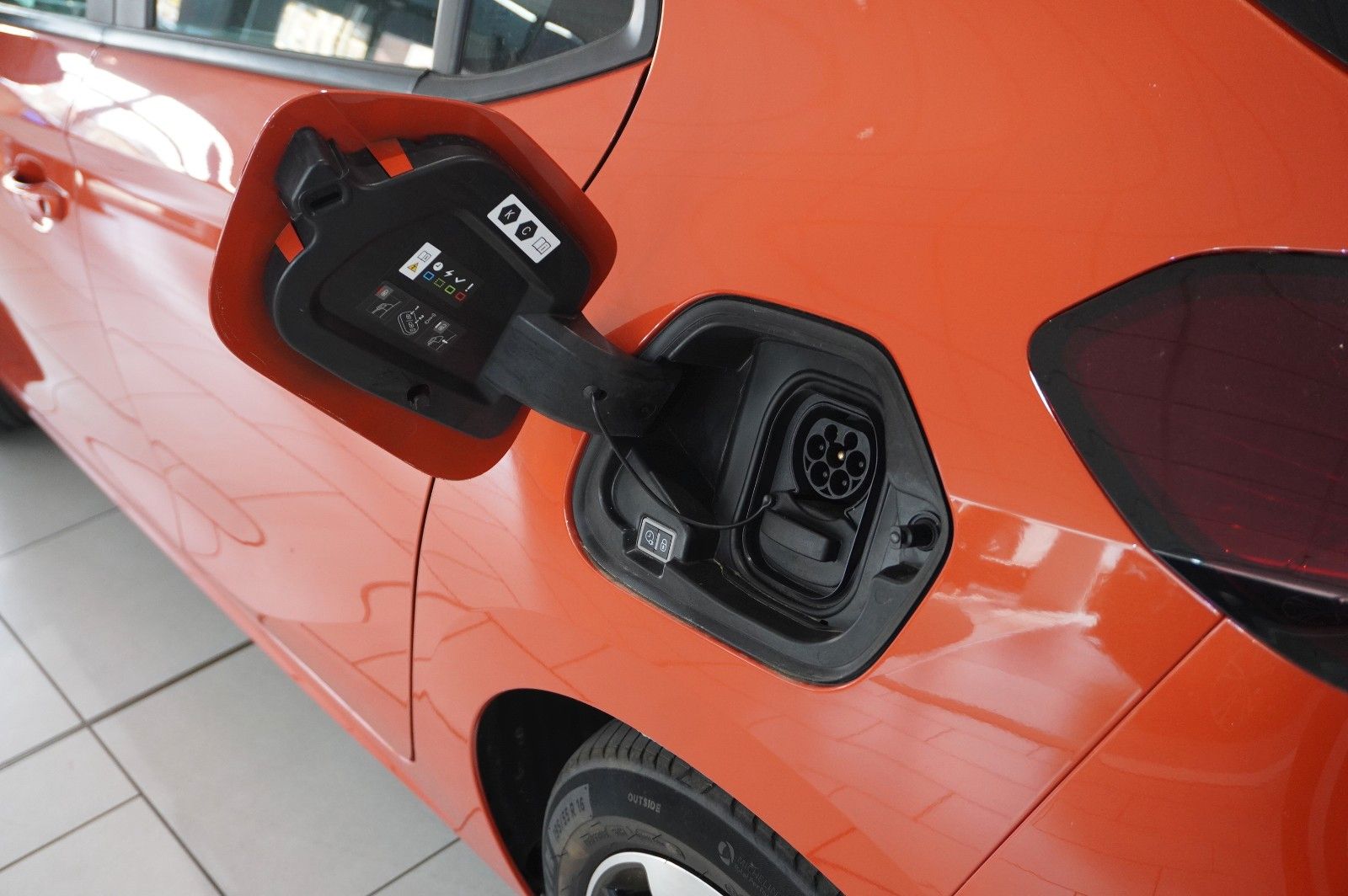 Fahrzeugabbildung Opel Corsa-e F EDITION 3-PHASIG NAVI/LED/KAMERA/SHZ