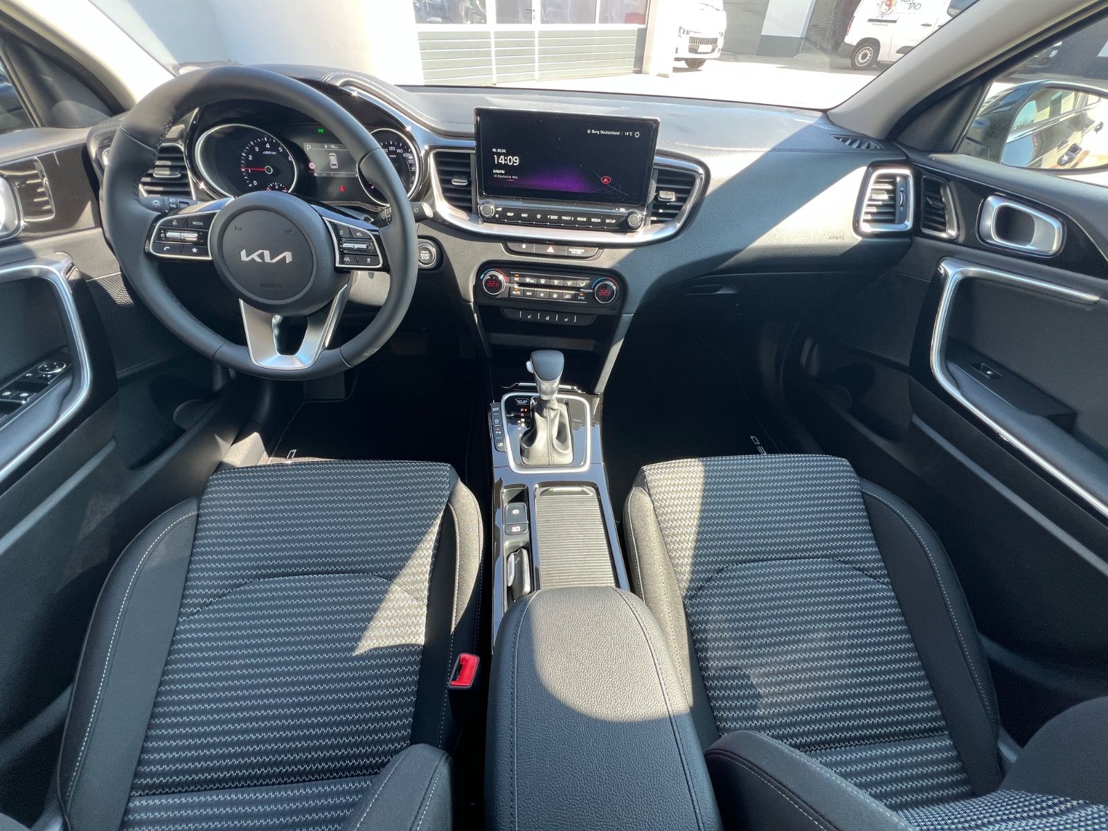 Fahrzeugabbildung Kia Ceed Sportswagon 1.5 T-GDI Ultimate Edition