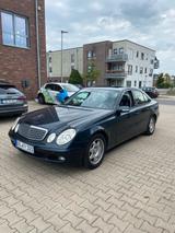 Mercedes-Benz Mercedes E240  Elegance voll Leder super Auto - Mercedes-Benz E 240 in Essen