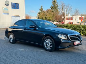 Mercedes E 200 - 1