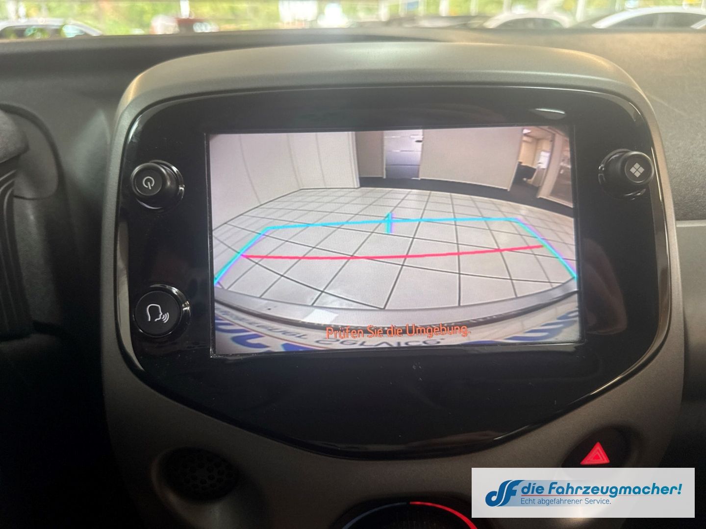 Fahrzeugabbildung Toyota Aygo X-Play Team D 1.0 EU6d Apple CarPlay Androi