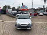 Toyota Avensis 2.0 linea sol/KLIMA/ZV/PARKHILF - gebrauchte Toyota Avensis aus dem Jahr 1998
