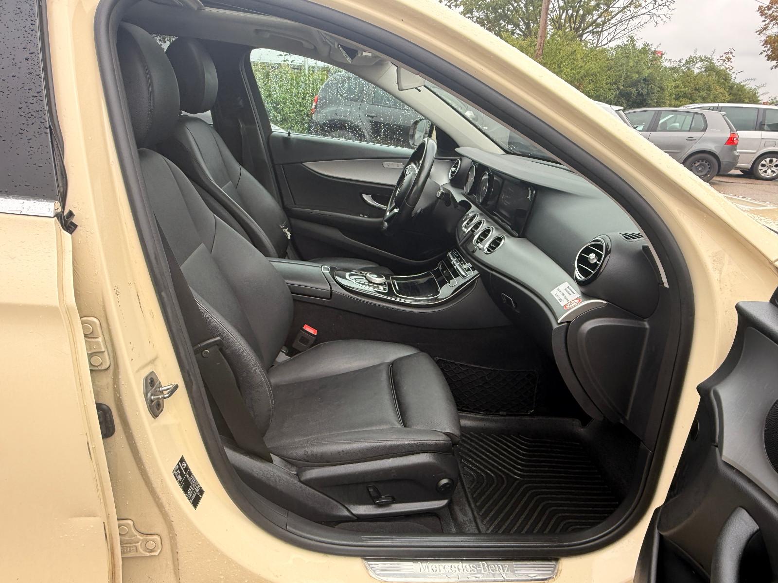 Mercedes-Benz E 220 E T-Modell    Vollfahrbereit