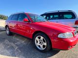Audi A4 2.5 TDI quattro Avant*XENON*2 HAND*VOLL* - gebrauchte Audi A4 aus dem Jahr 1999