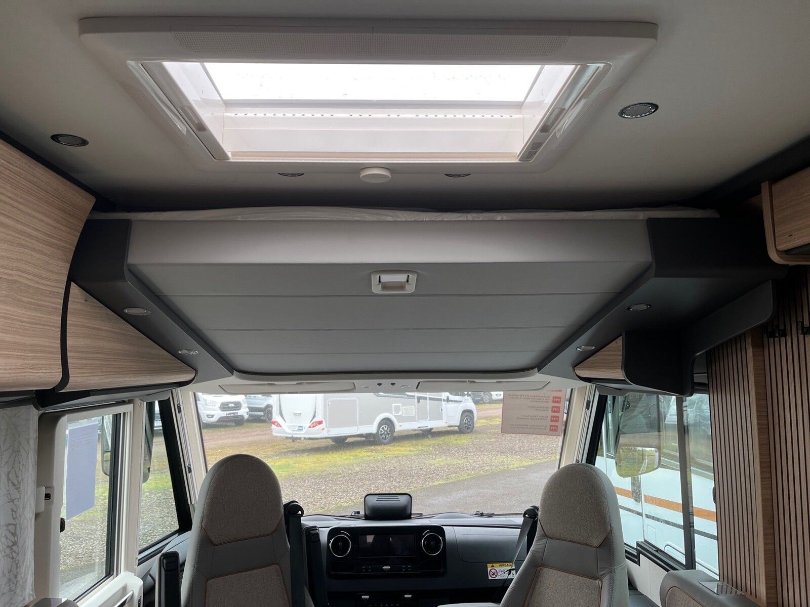 Fahrzeugabbildung Malibu I 470 RB LE K comfort Navi, Markise, RFK, TV