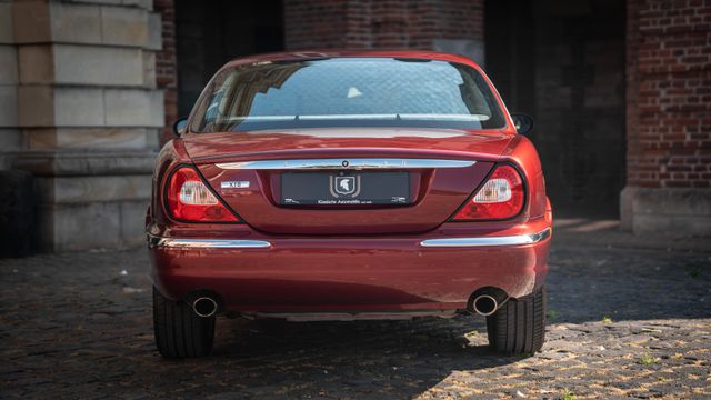 Fahrzeugabbildung Jaguar XJ8 3.5 Liter Sovereign im Bestzustand