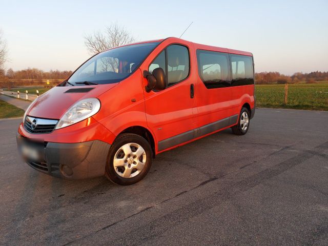 Opel Vivaro 9-Sitzer L2H1