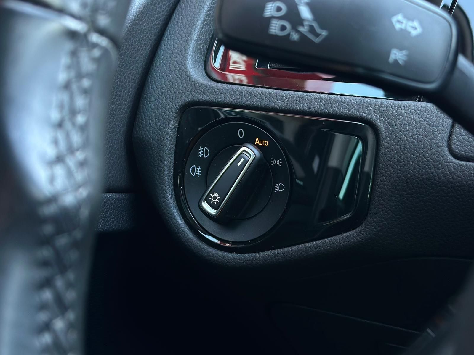 VW Golf 2.0TDI Allstar BMT* PANO#BiXENON#TEMPO#SHZ - Image 18