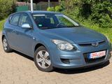 Hyundai i30 1.6 CRDi Classic Klimaanlage+1.Hand !!! - Hyundai i30 aus 2010 mit Diesel-Antrieb