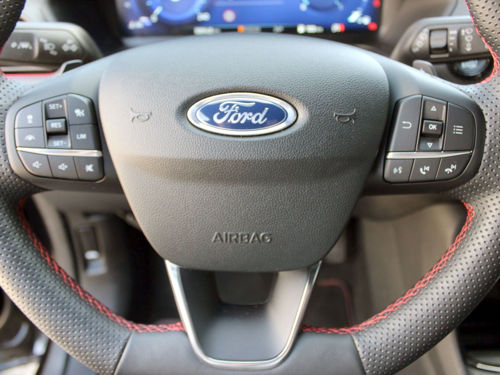 Fahrzeugabbildung Ford Puma ST-Line X 1,5 EcoBoost Mild Hybrid