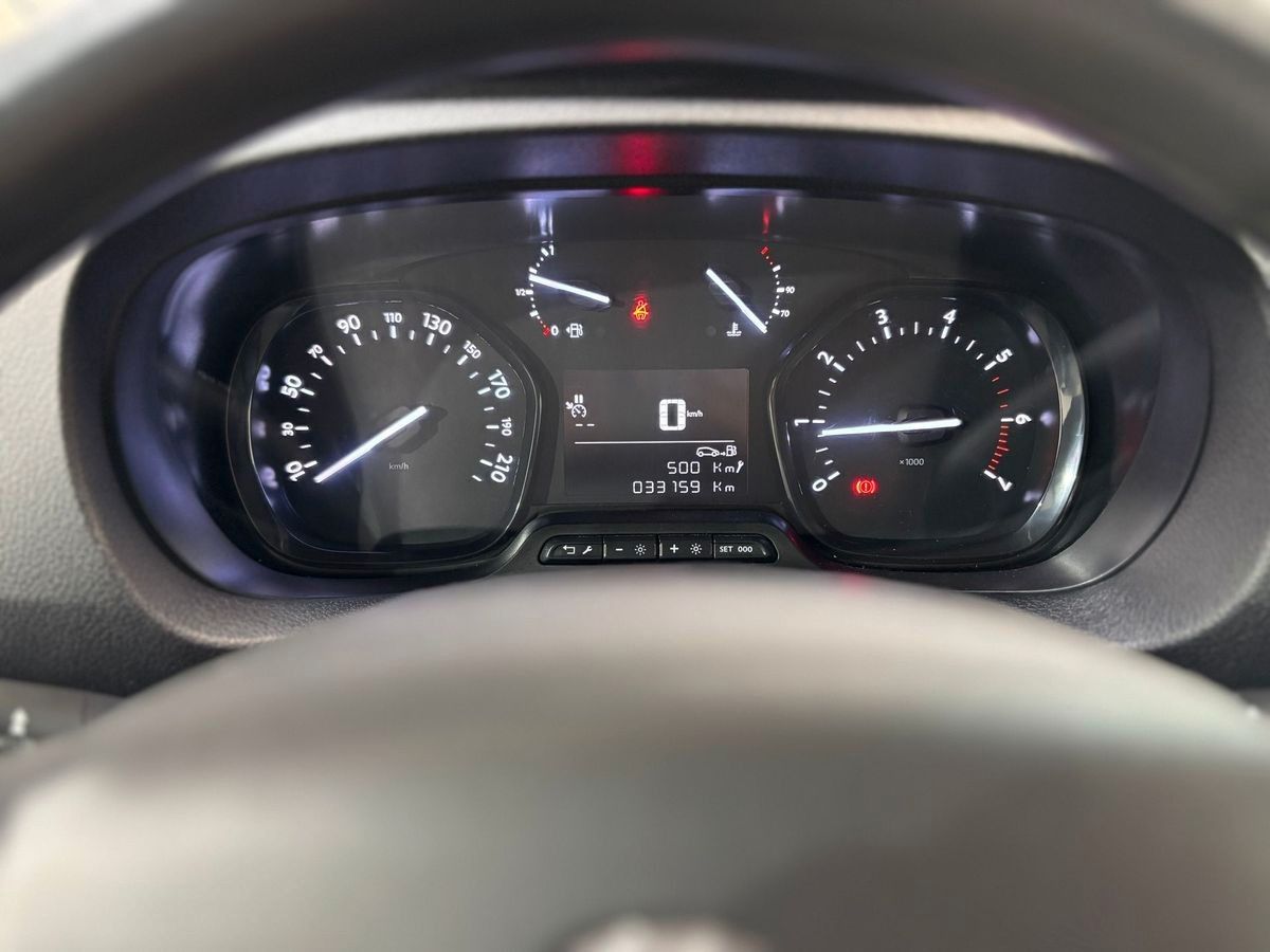 Fahrzeugabbildung Opel Vivaro 2.0 D Edition L3#Klima#Navi#Carplay