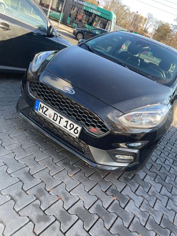 Ford Fiesta 1,5 EcoBoost ST mit Styling-Paket ST ...